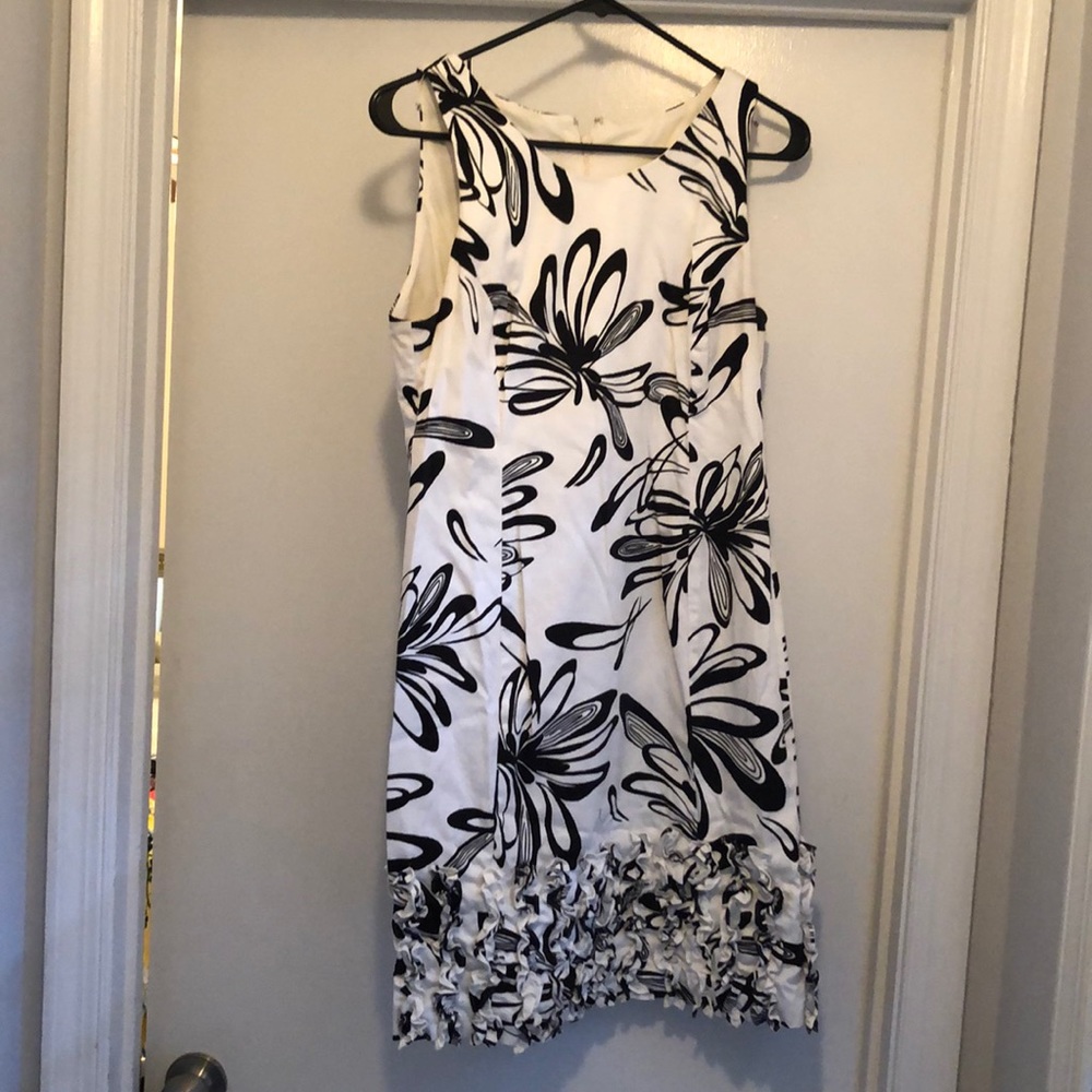 White and black print ruffle dress